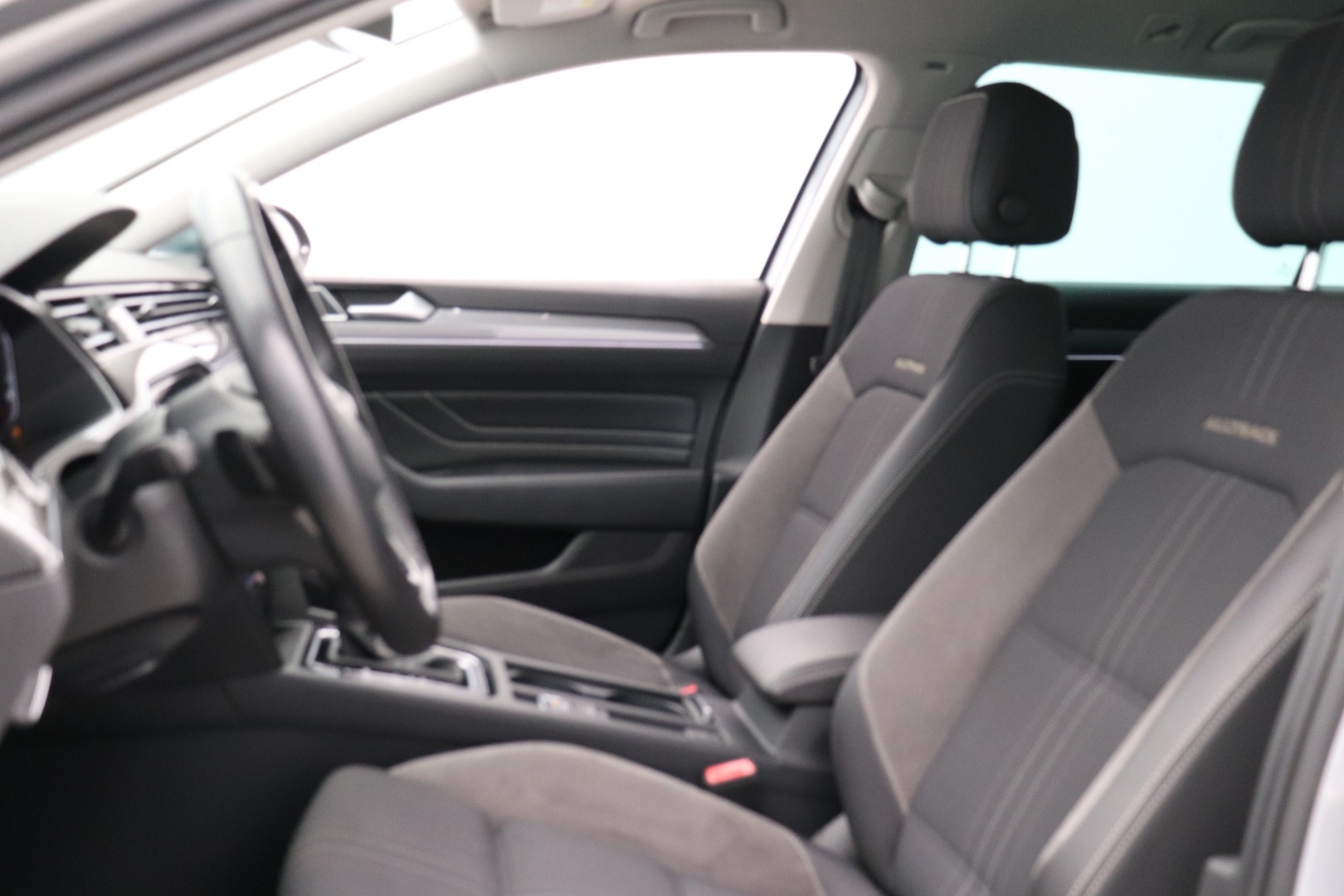 VOLKSWAGEN Passat 2021