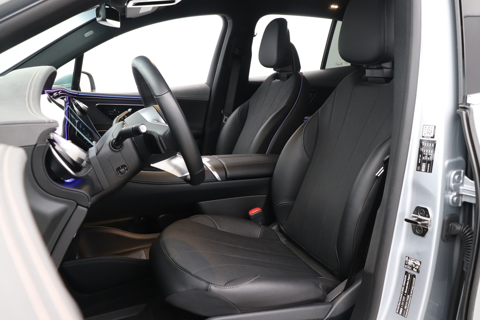 MERCEDES-BENZ EQE SUV 2025