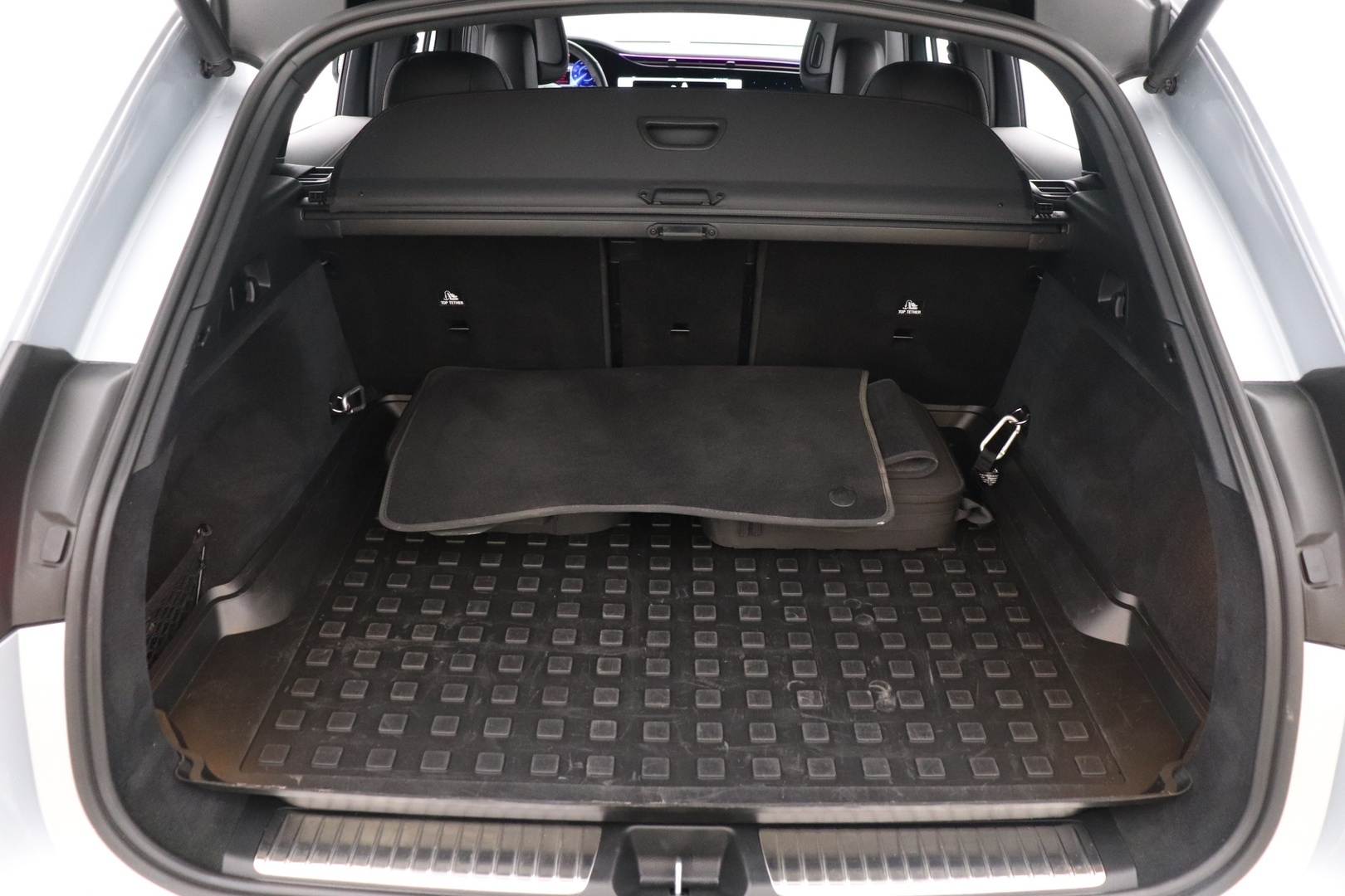 MERCEDES-BENZ EQE SUV 2025