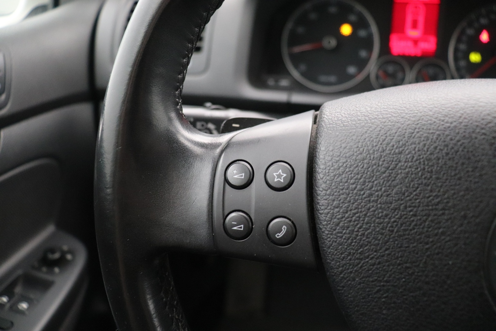 VOLKSWAGEN Golf 2008