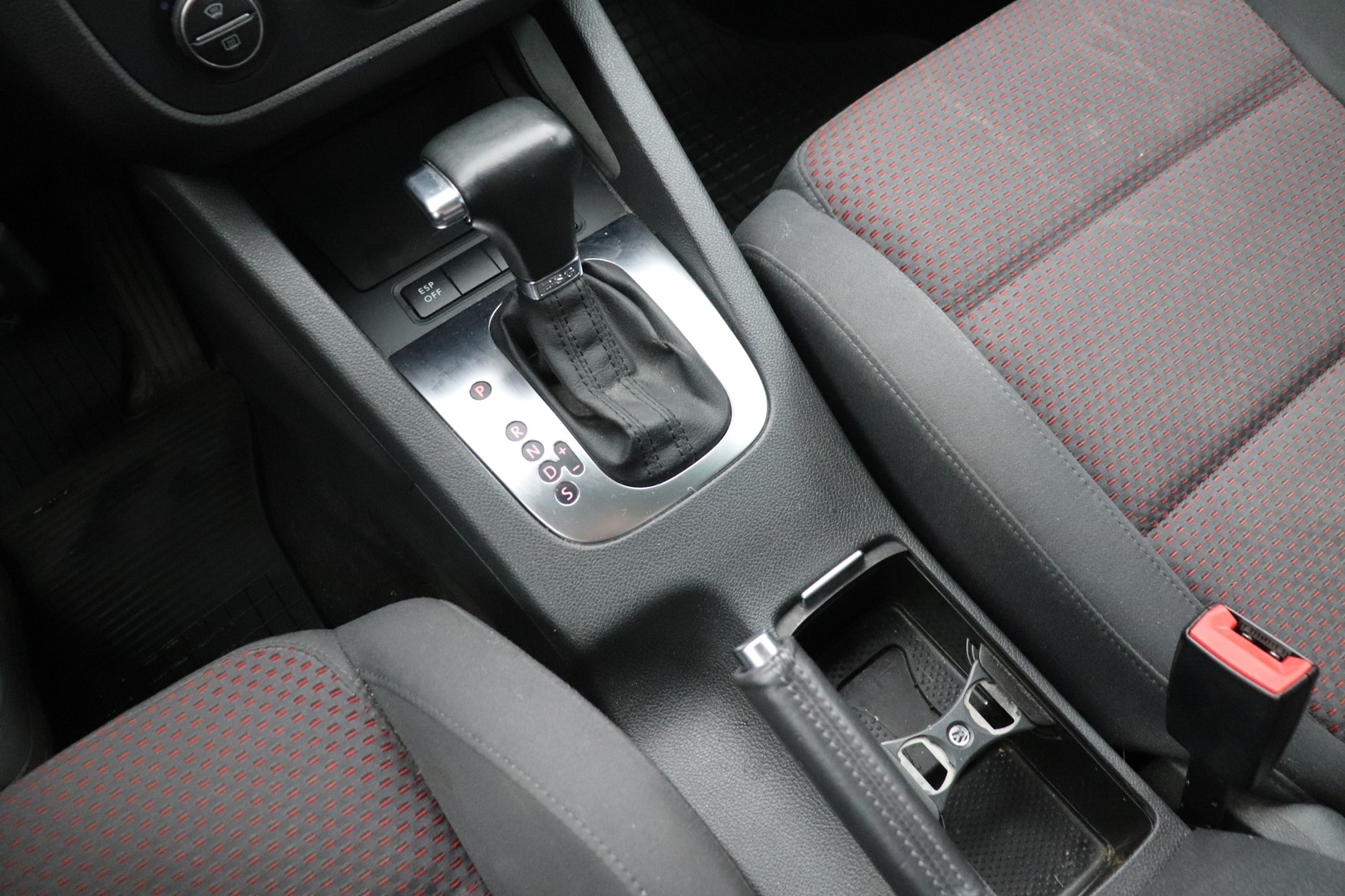 VOLKSWAGEN Golf 2008