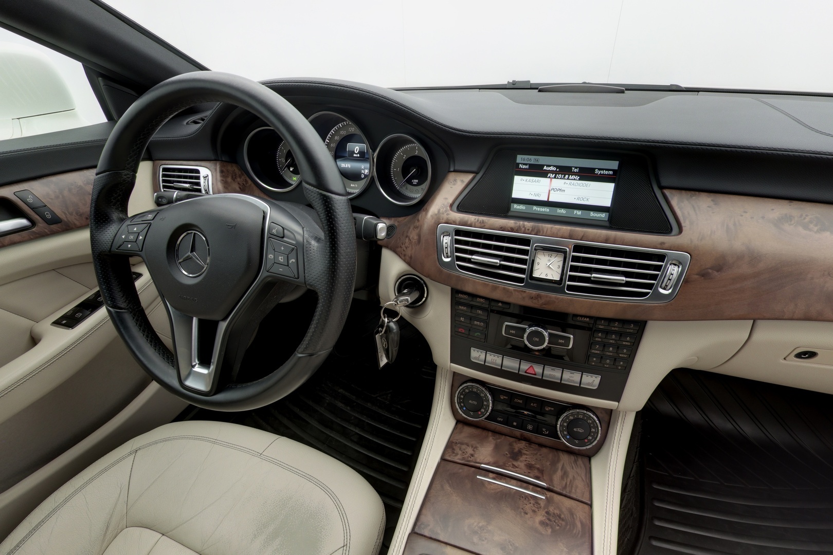 MERCEDES-BENZ CLS 2013