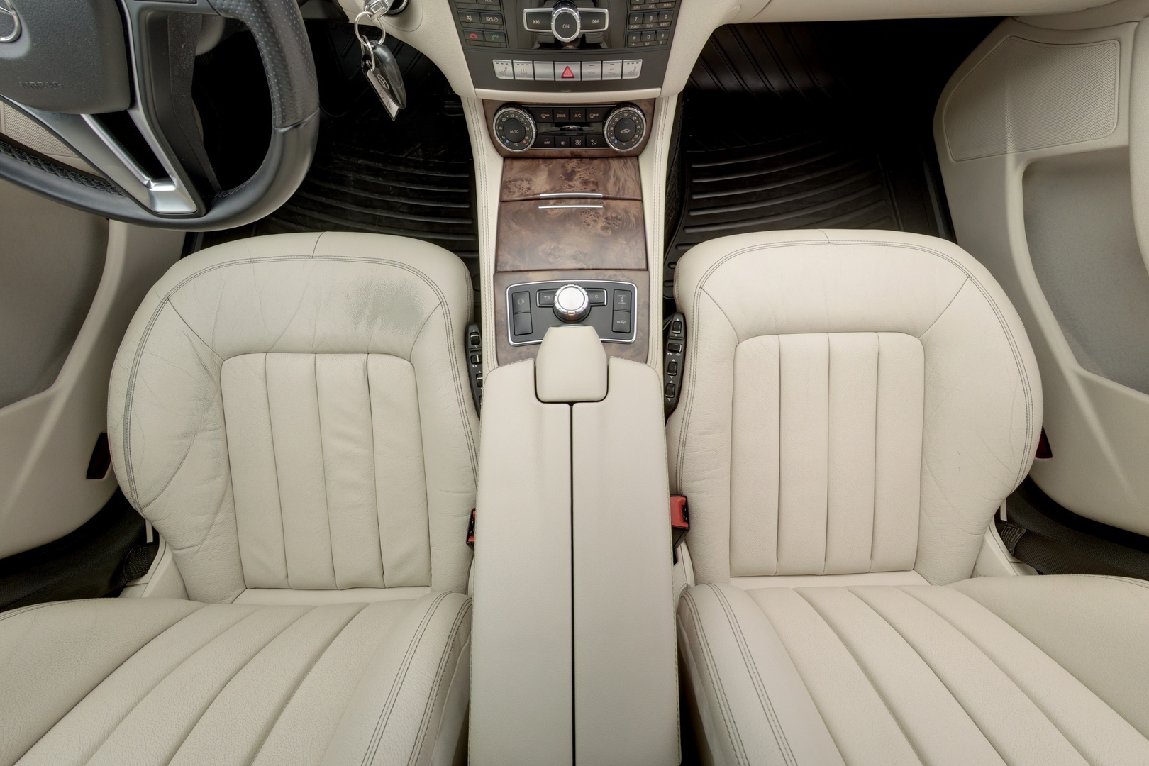 MERCEDES-BENZ CLS 2013