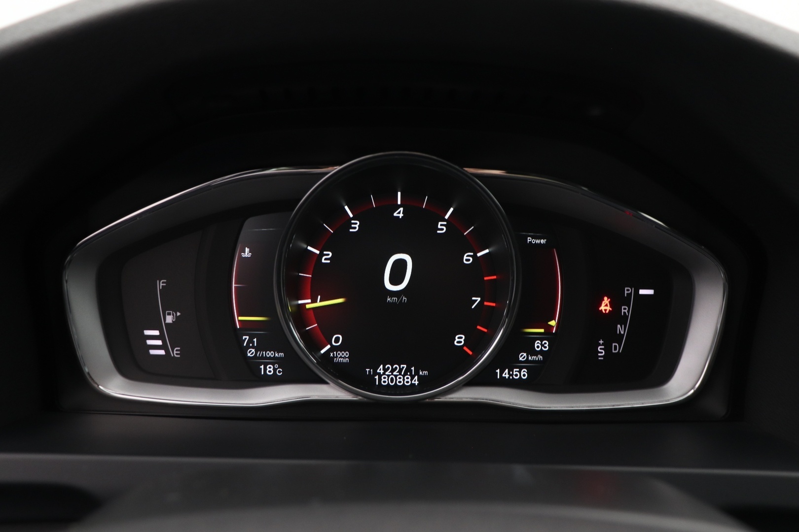 VOLVO V60 2018