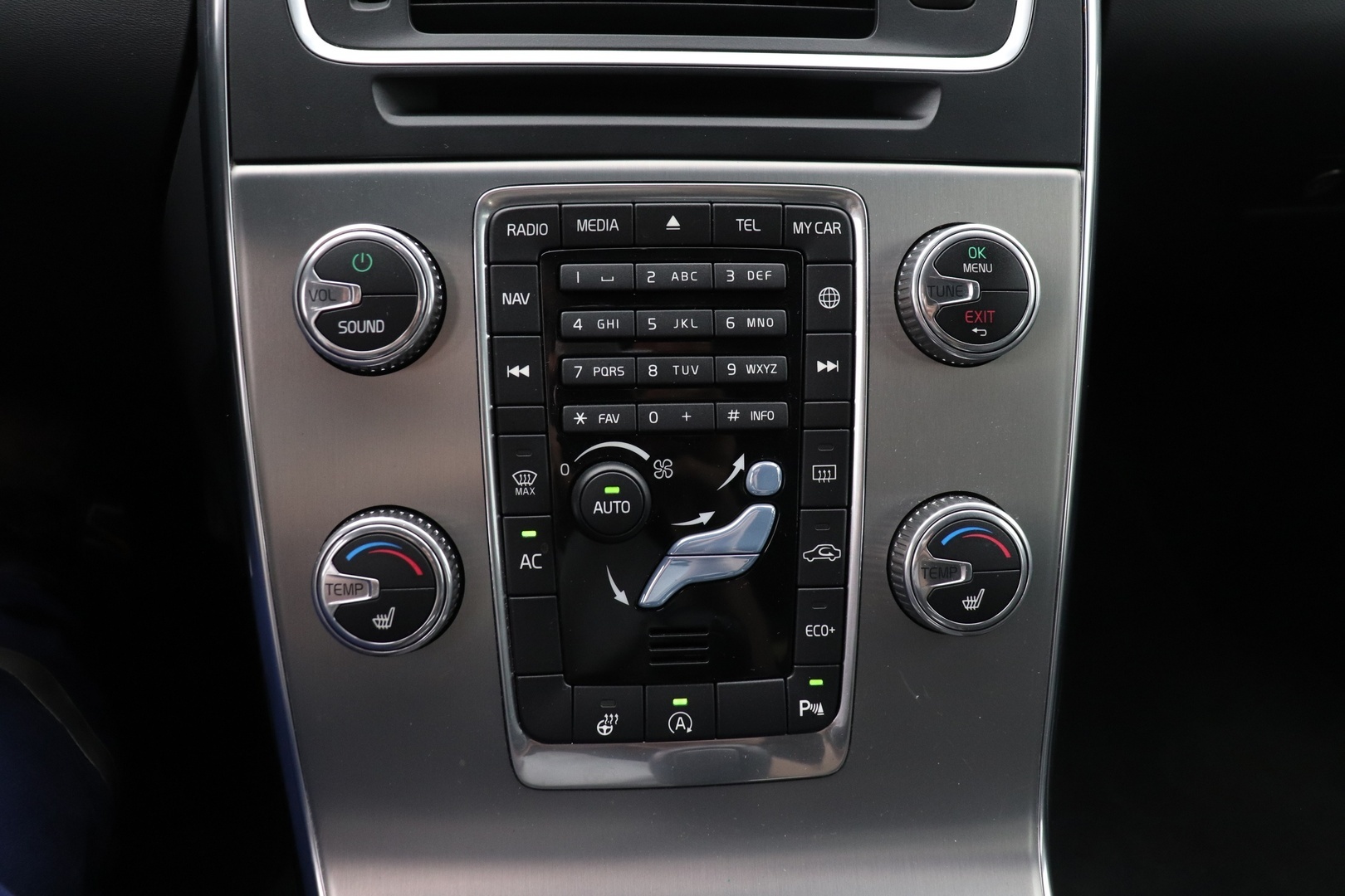 VOLVO V60 2018