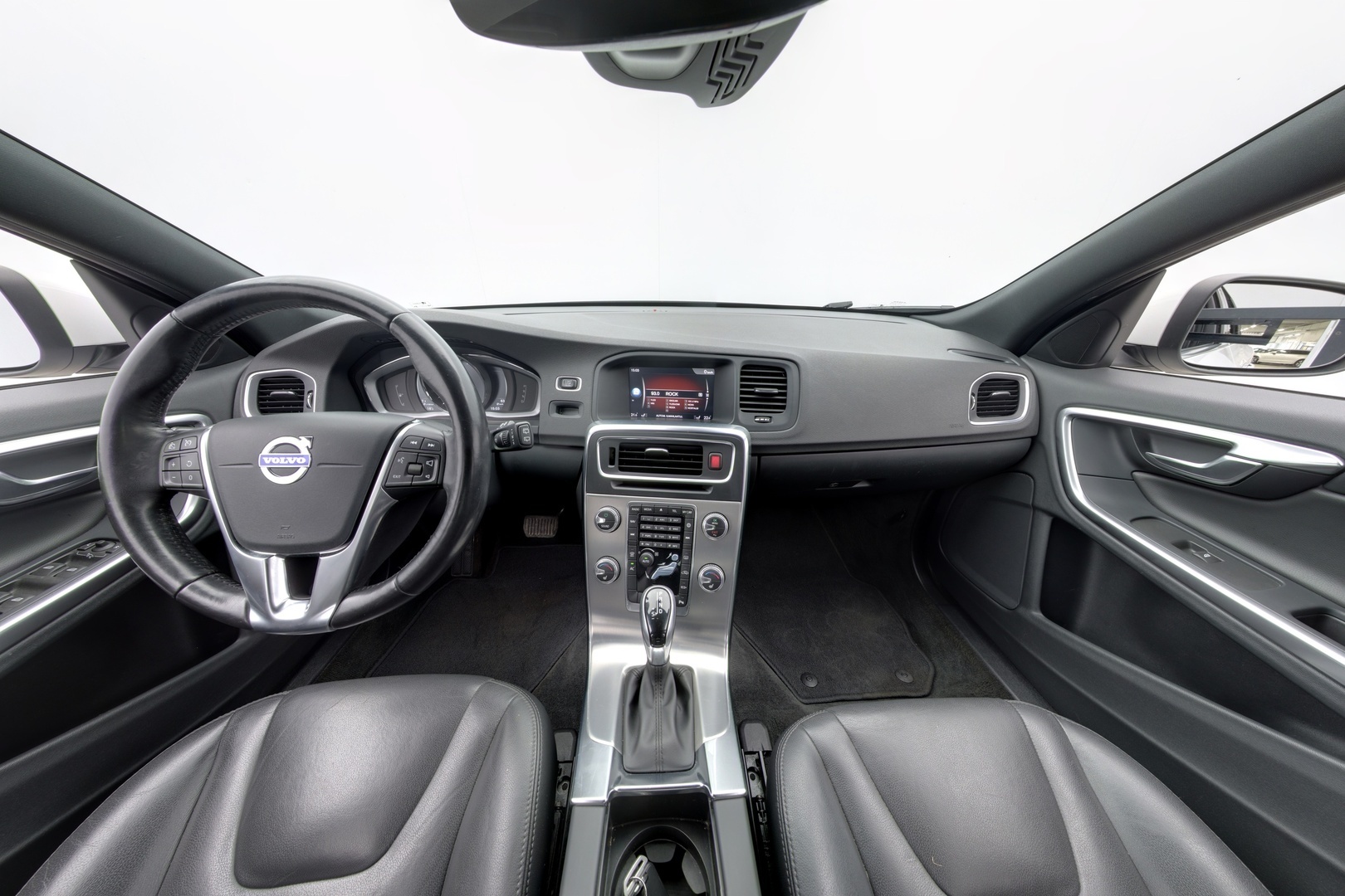 VOLVO V60 2018