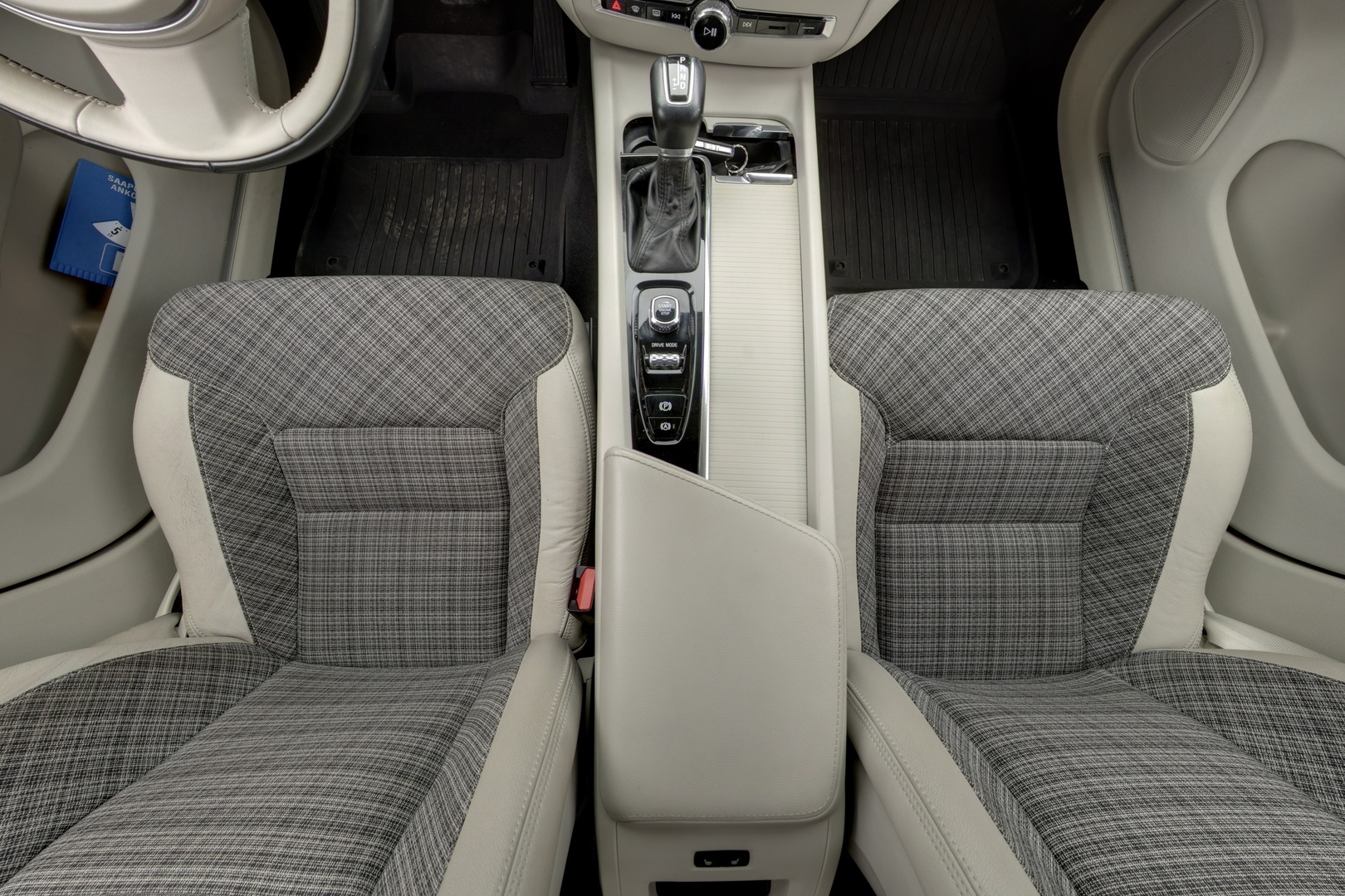 VOLVO V60 2020