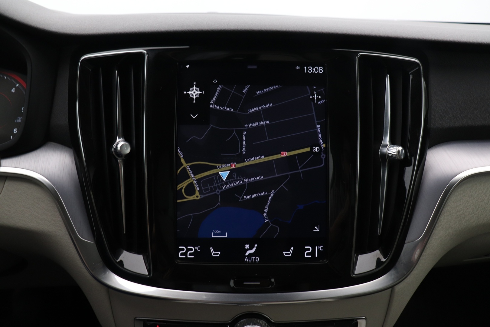 VOLVO V60 2020
