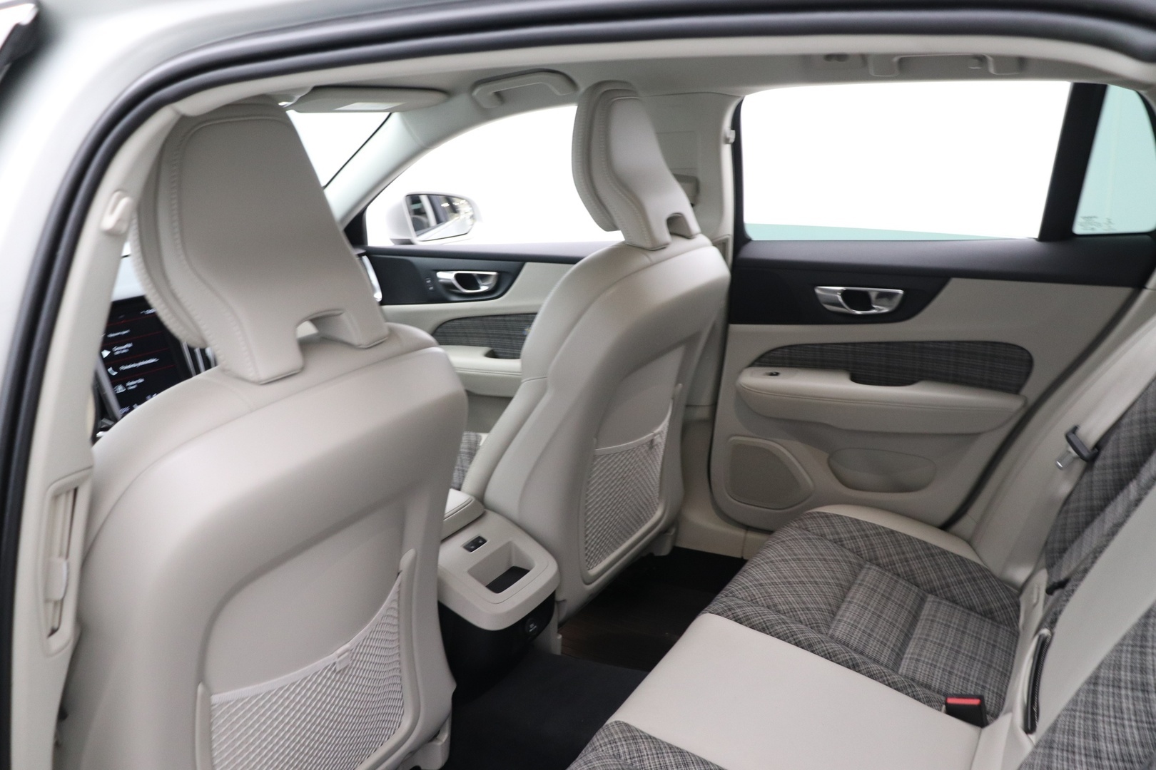 VOLVO V60 2020