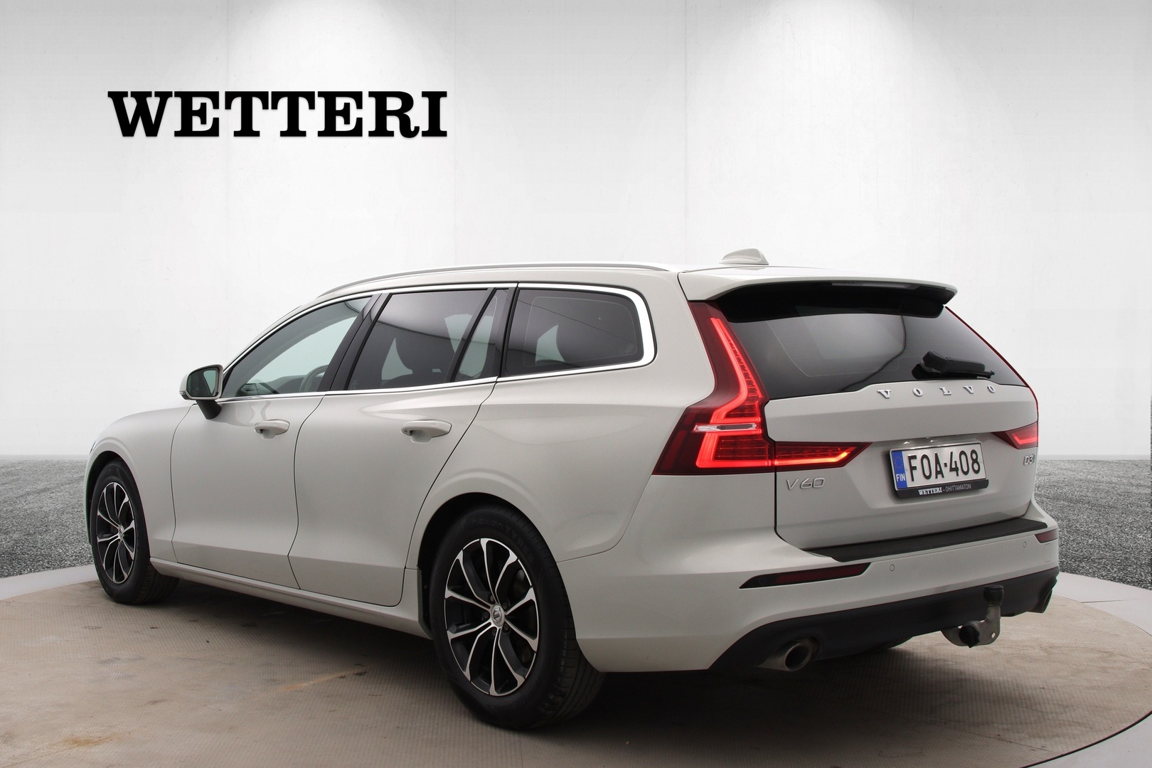 VOLVO V60 2020