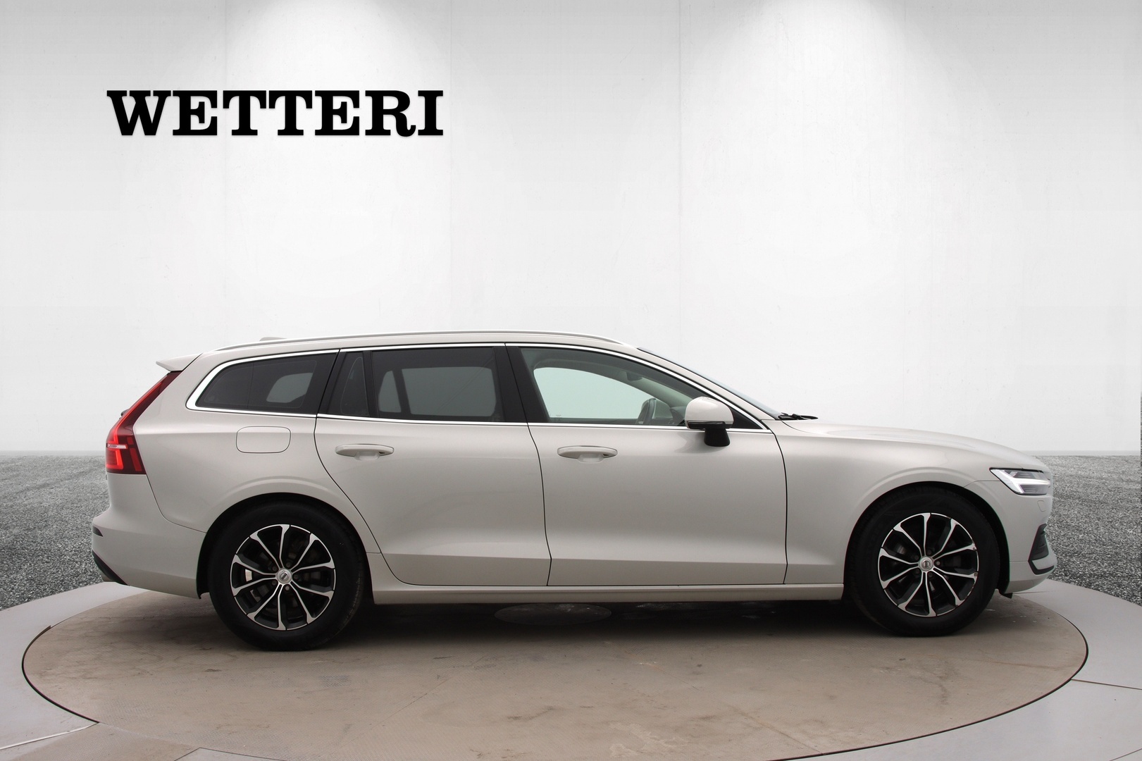 VOLVO V60 2020