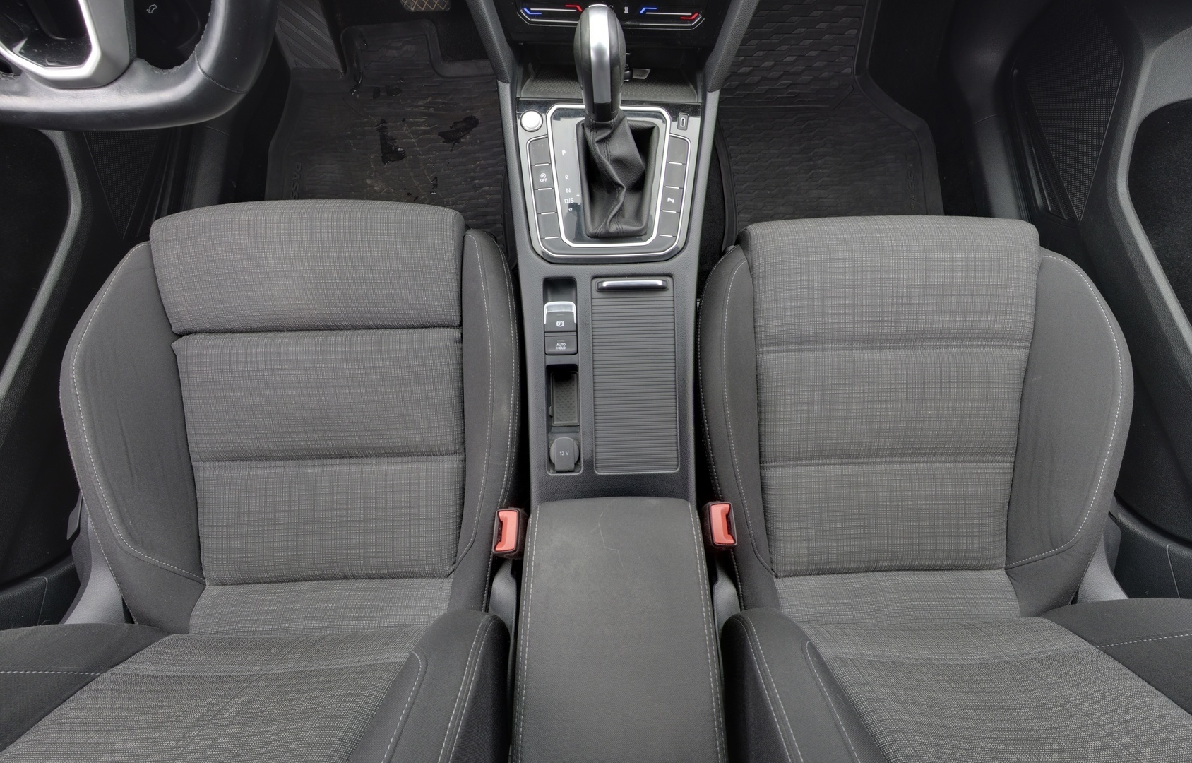 VOLKSWAGEN Passat 2021