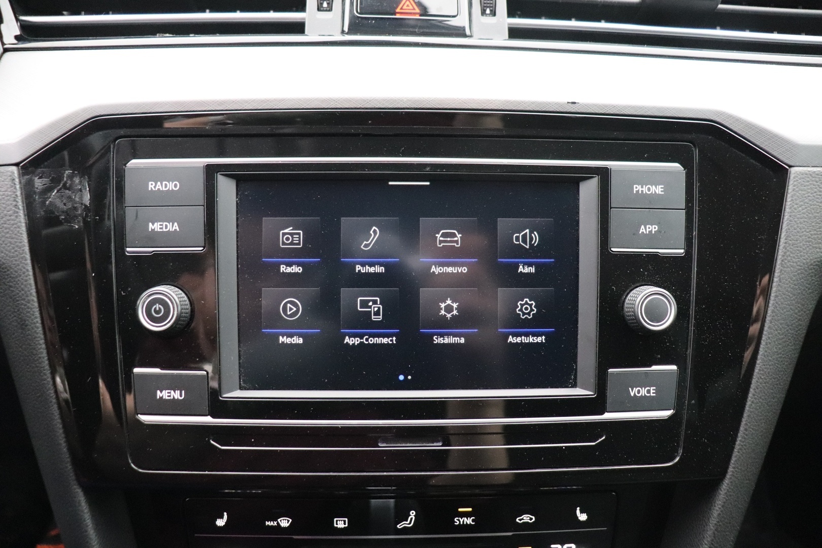 VOLKSWAGEN Passat 2021