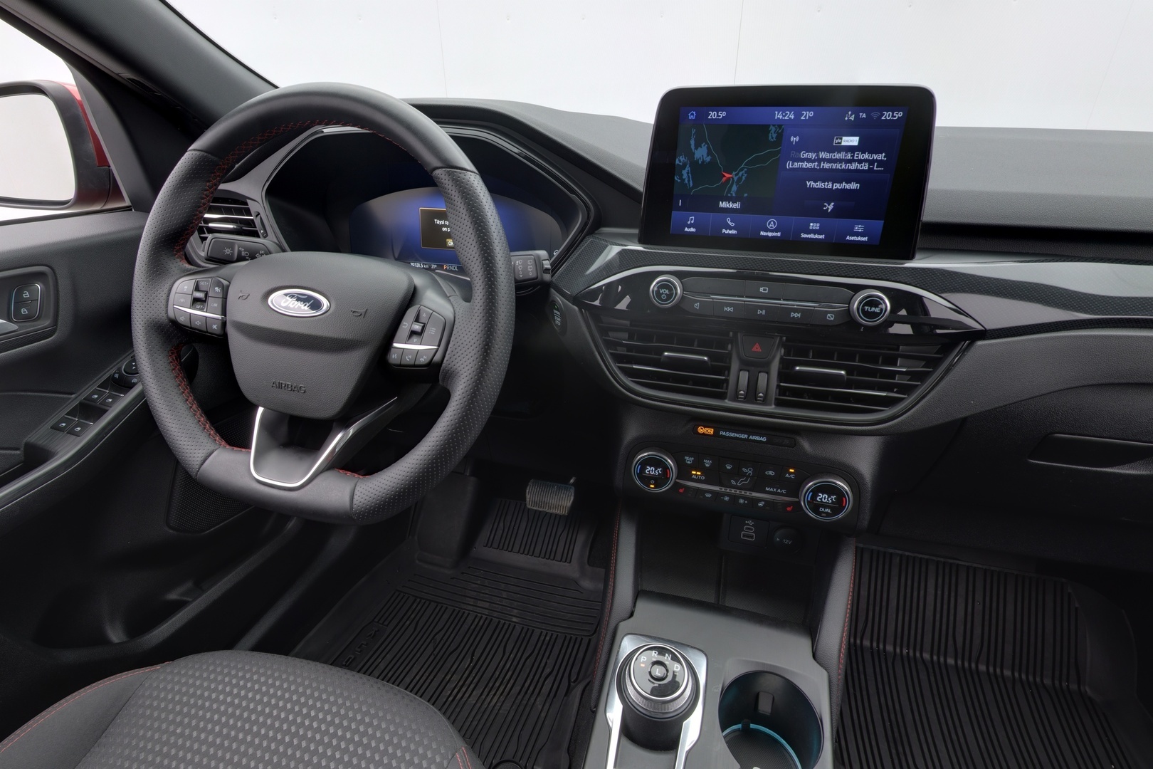 FORD Kuga 2023