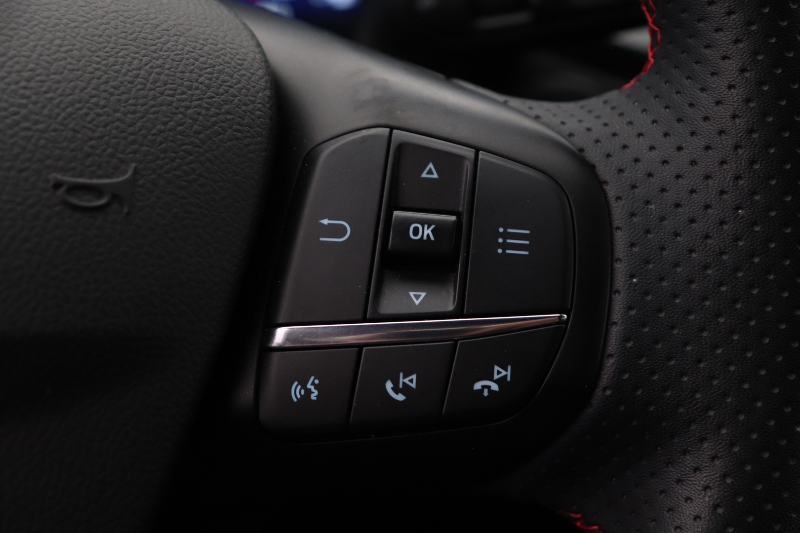 FORD Kuga 2023