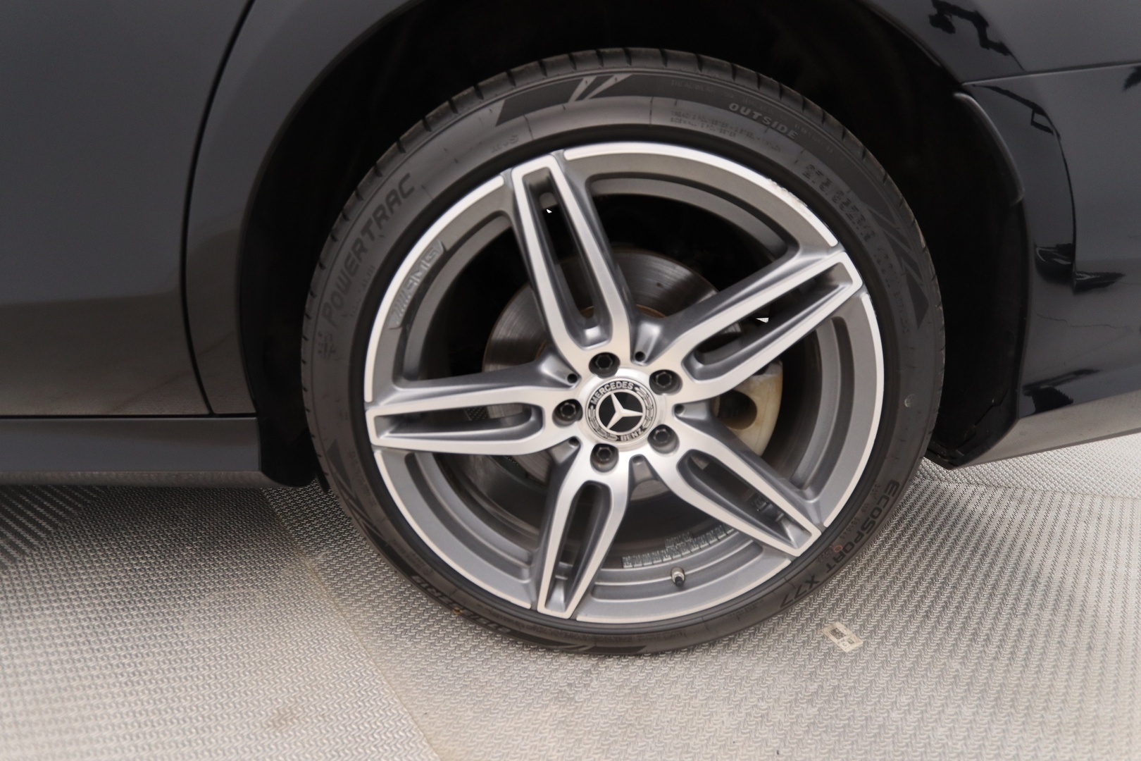 MERCEDES-BENZ E 2018