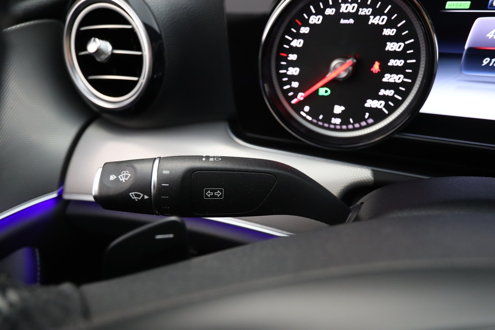 MERCEDES-BENZ E 2018