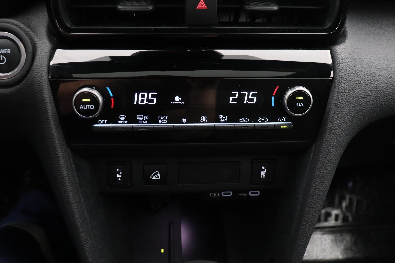 TOYOTA Yaris Cross 2024