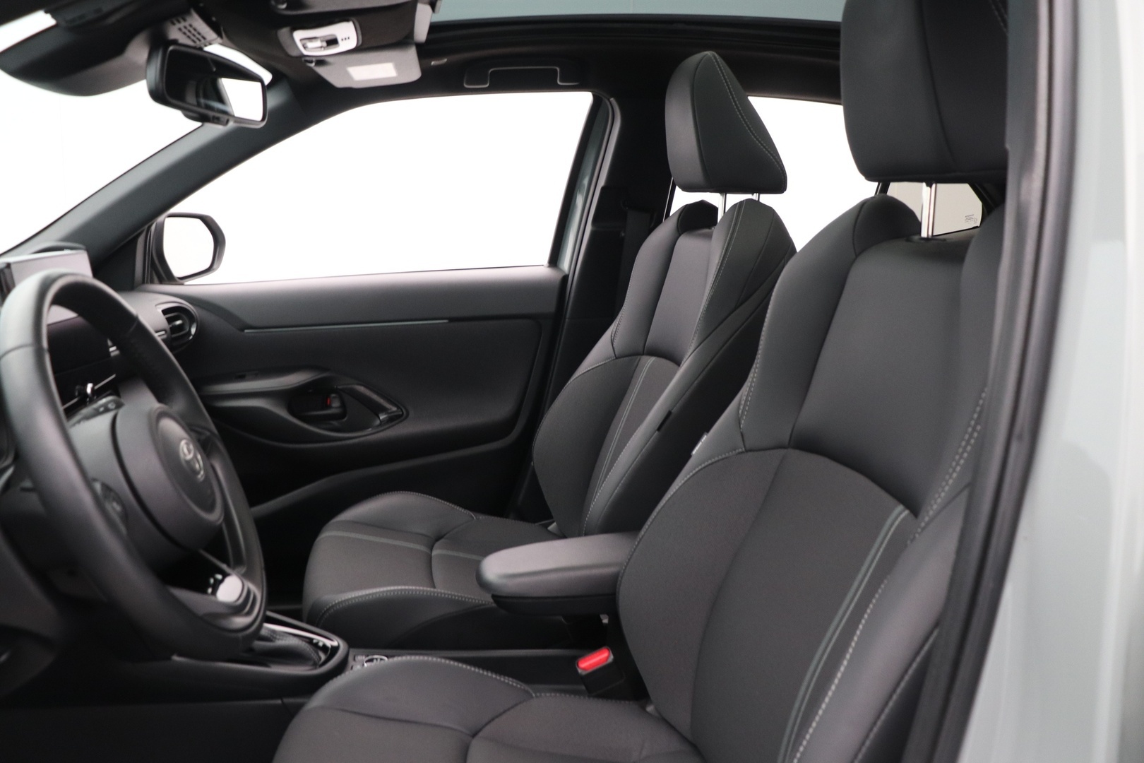 TOYOTA Yaris Cross 2024