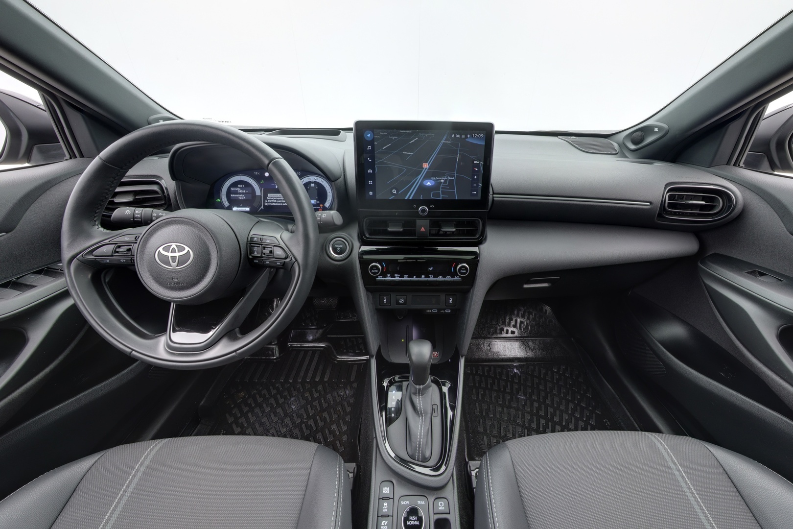TOYOTA Yaris Cross 2024