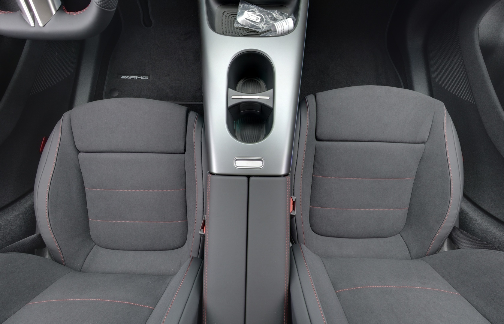 MERCEDES-BENZ CLA 2025