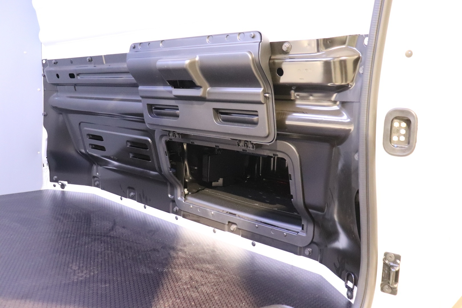 NISSAN Primastar 2025