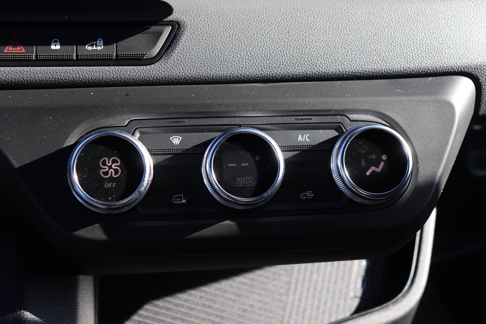 NISSAN Interstar 2026