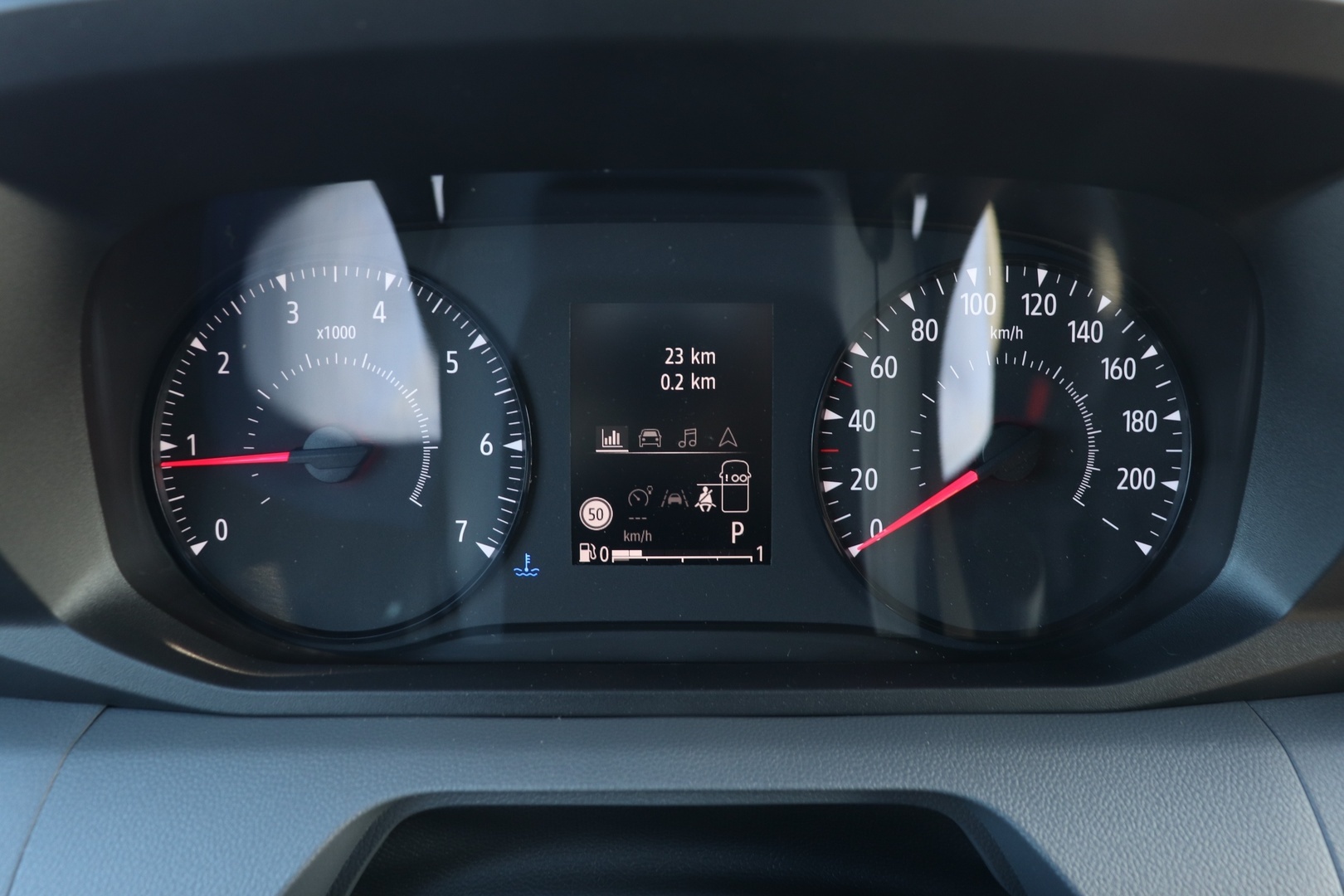 NISSAN Interstar 2026