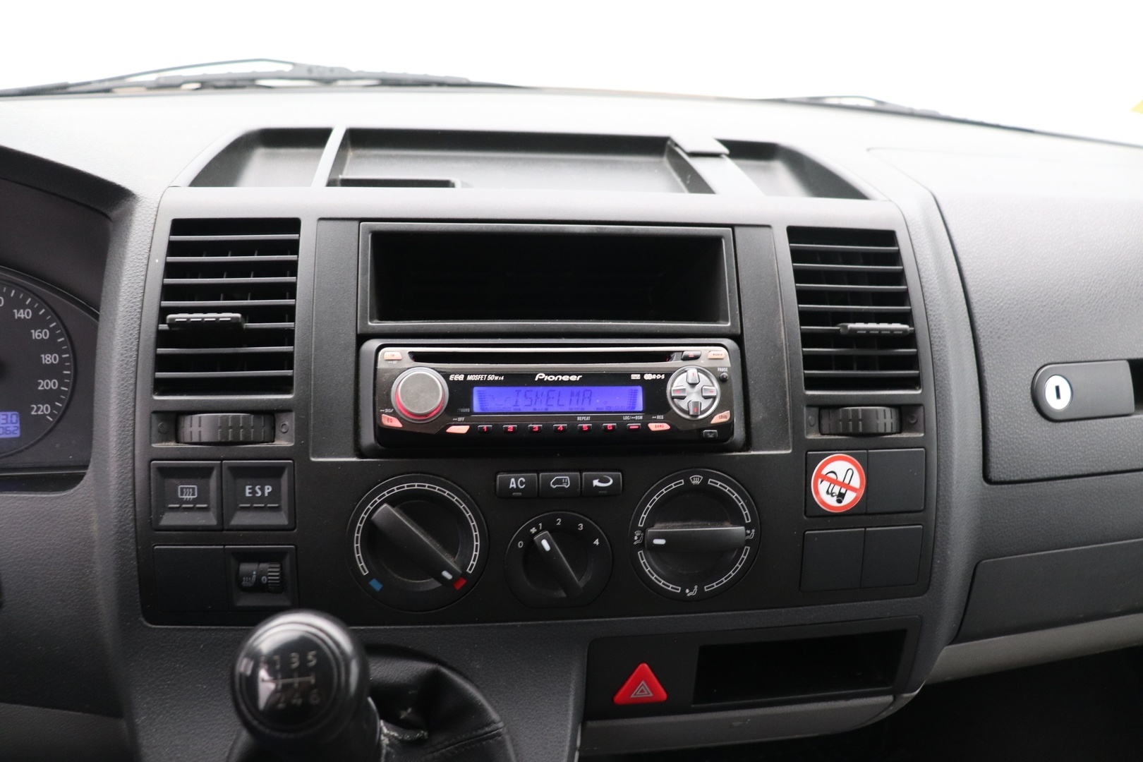 VOLKSWAGEN Transporter 2005