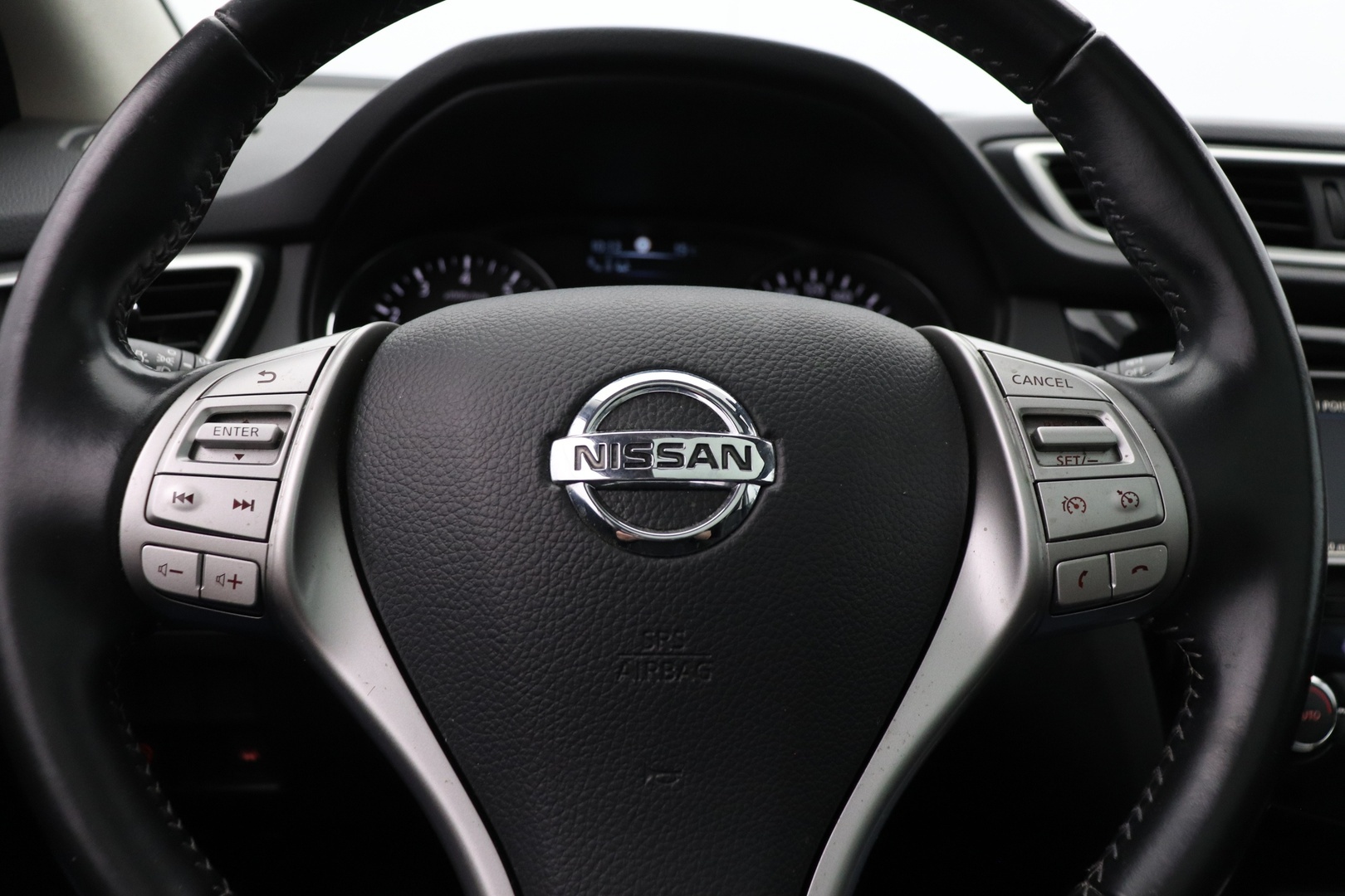 NISSAN Qashqai 2015