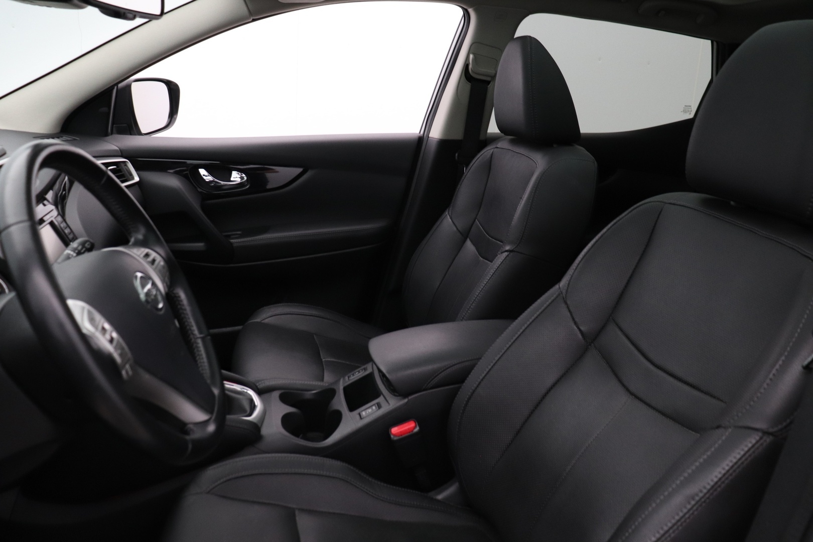 NISSAN Qashqai 2015