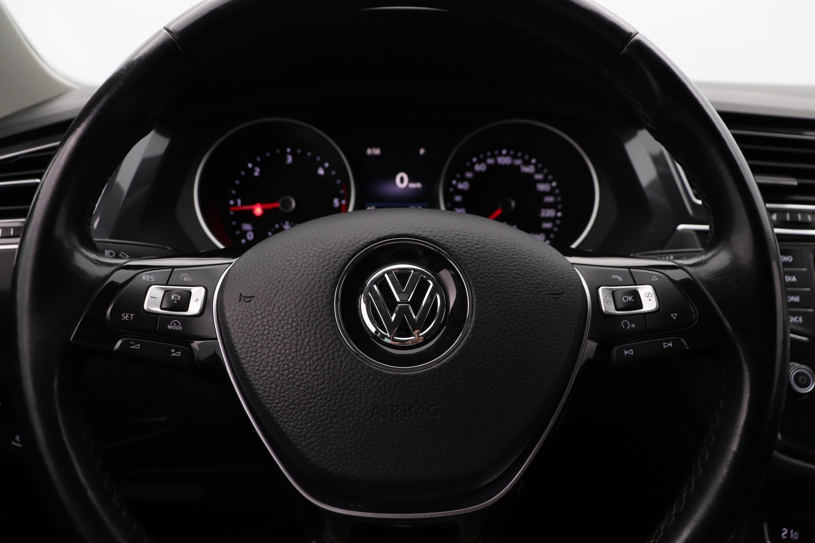 VOLKSWAGEN Tiguan 2017