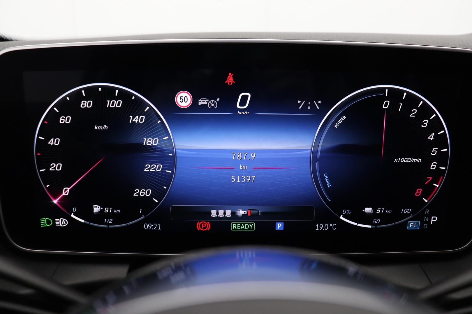 MERCEDES-BENZ GLC 2023
