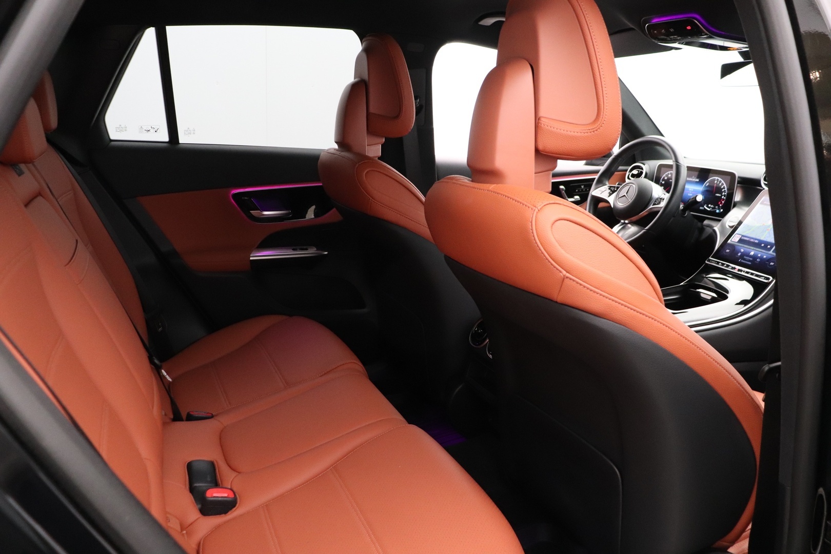 MERCEDES-BENZ GLC 2023
