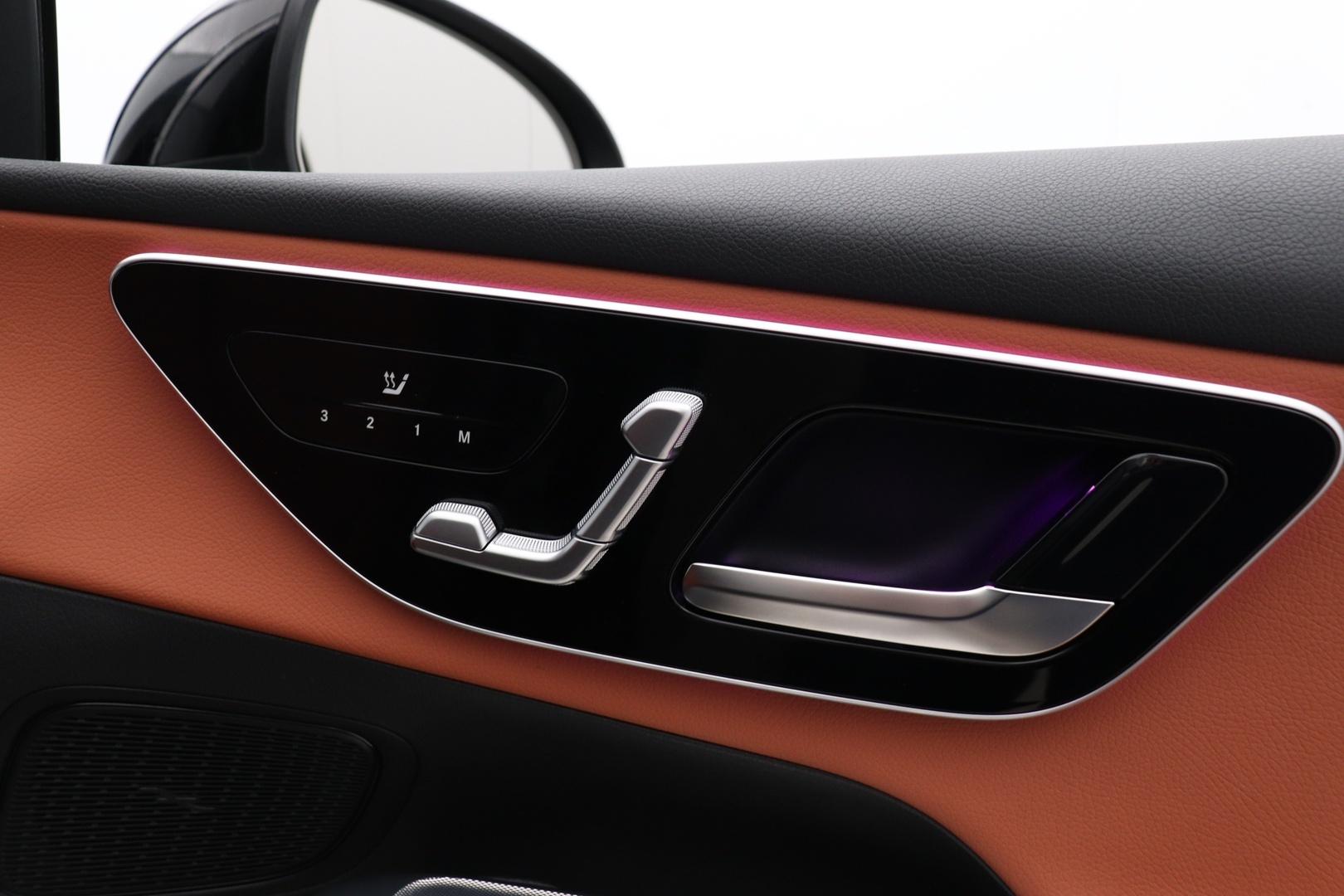 MERCEDES-BENZ GLC 2023