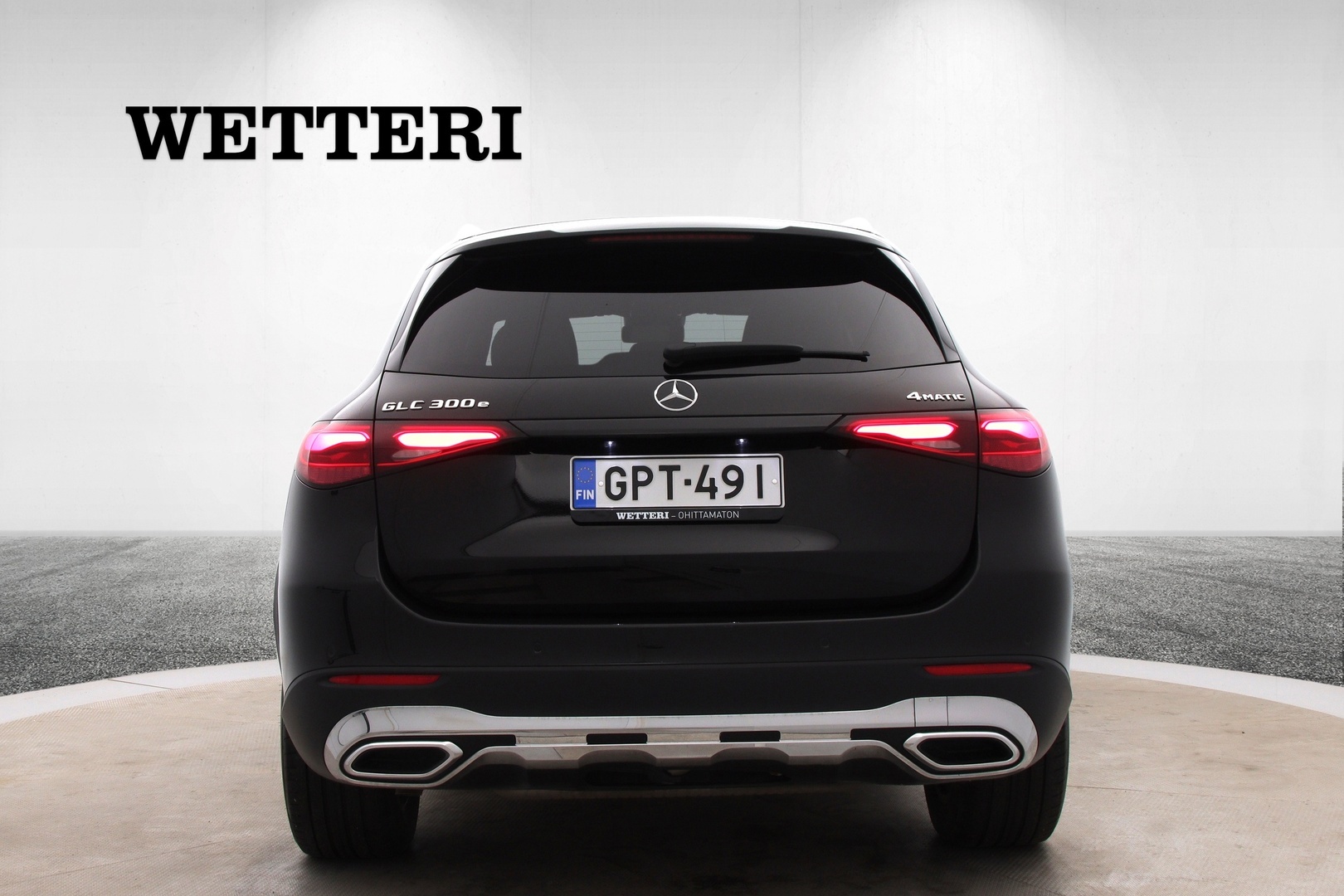 MERCEDES-BENZ GLC 2023