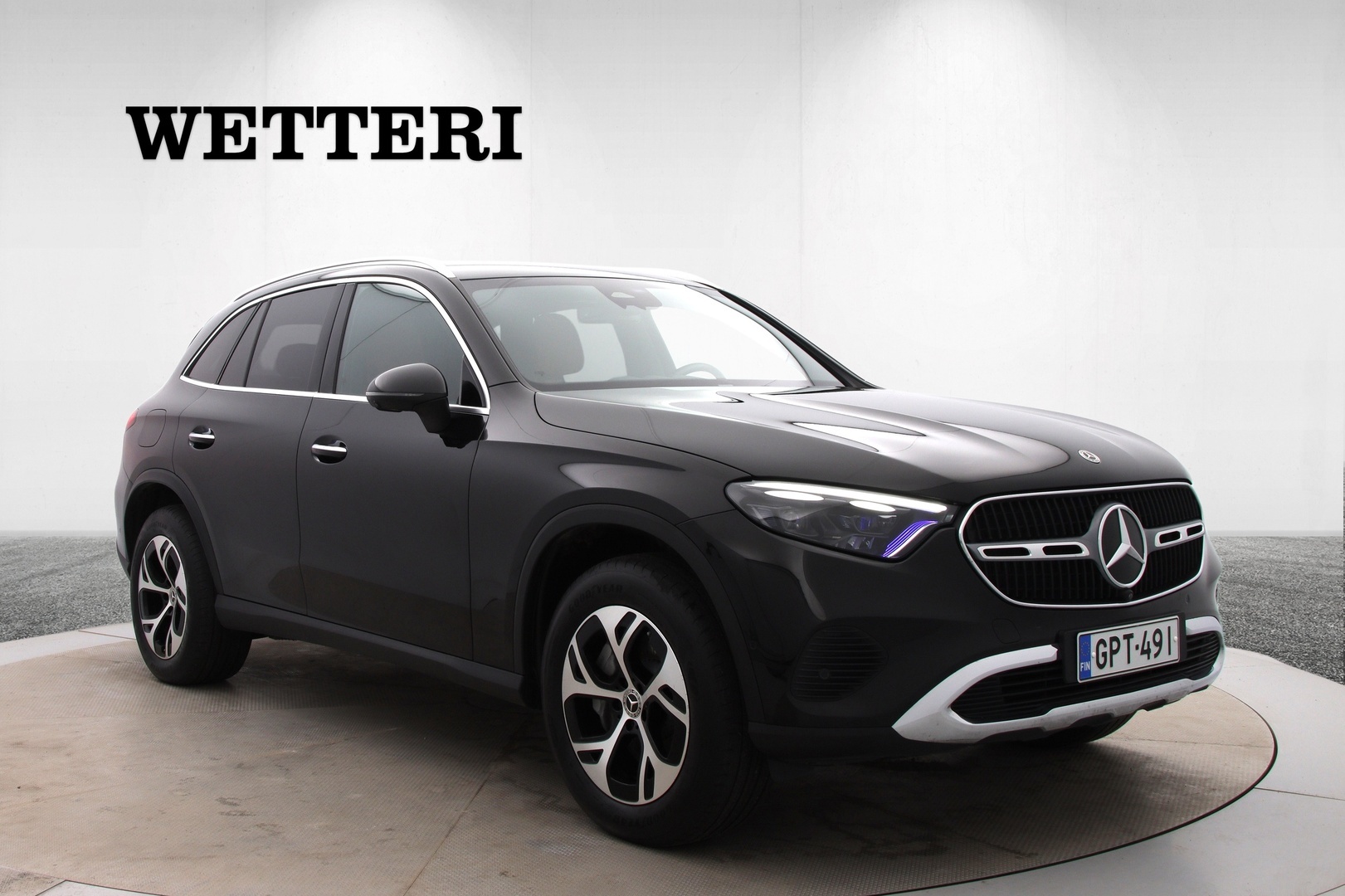 MERCEDES-BENZ GLC 2023