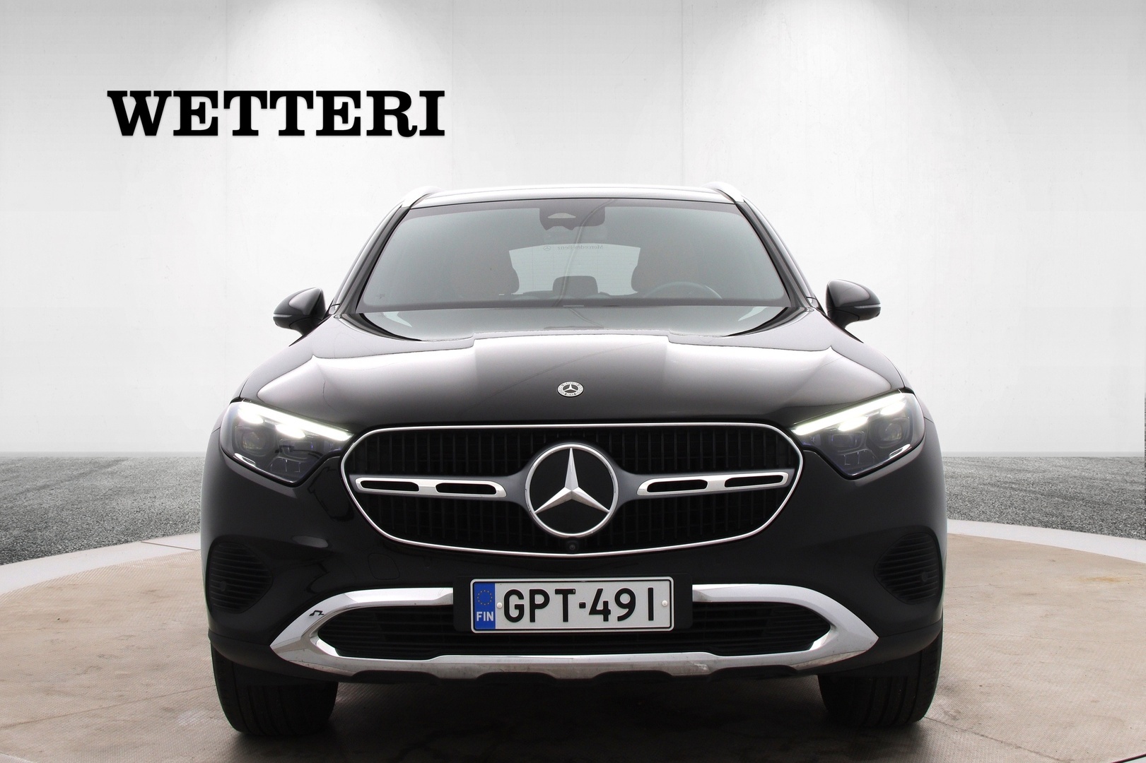MERCEDES-BENZ GLC 2023