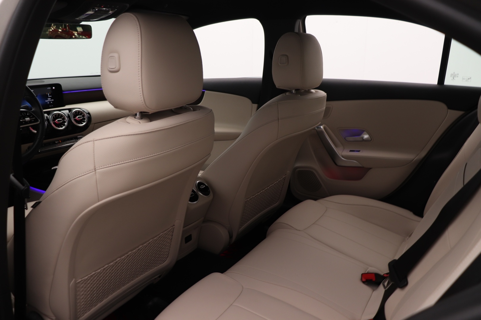 MERCEDES-BENZ A 2021