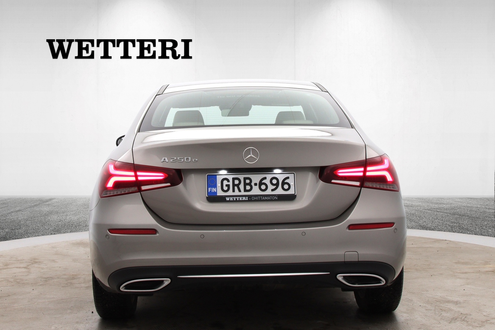 MERCEDES-BENZ A 2021