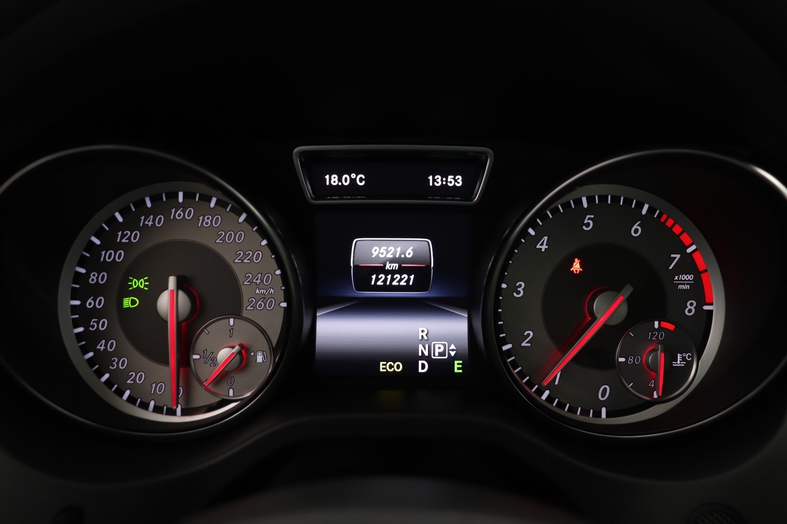 MERCEDES-BENZ CLA 2014