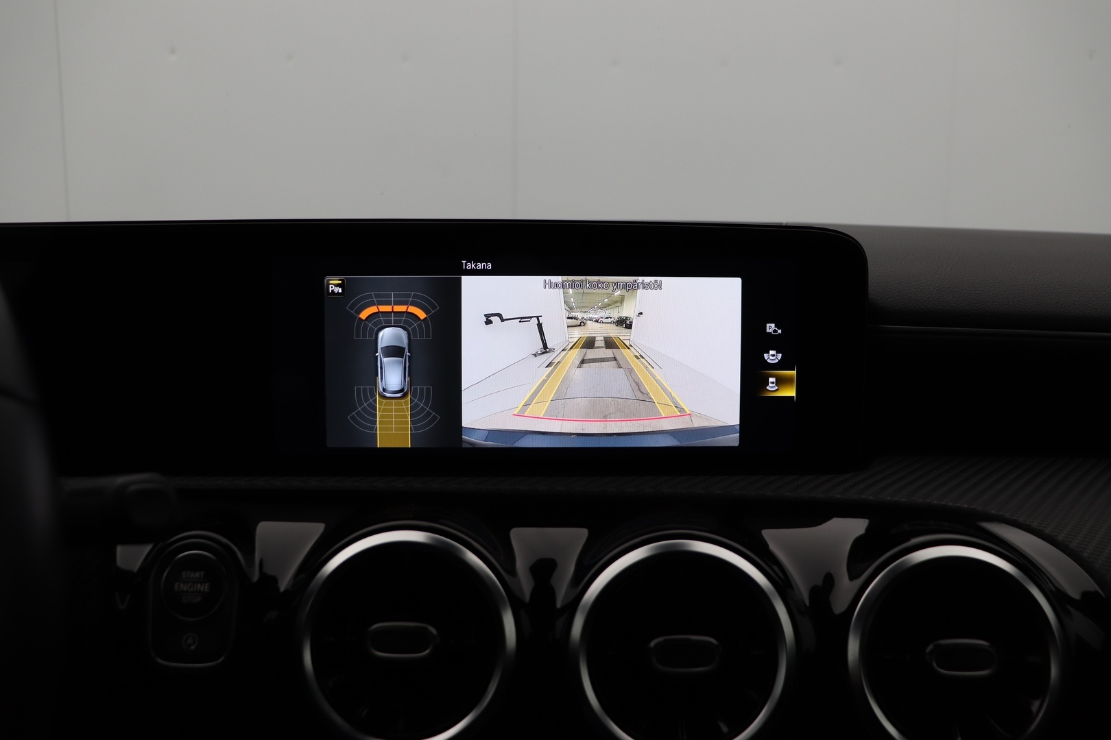 MERCEDES-BENZ A 2021