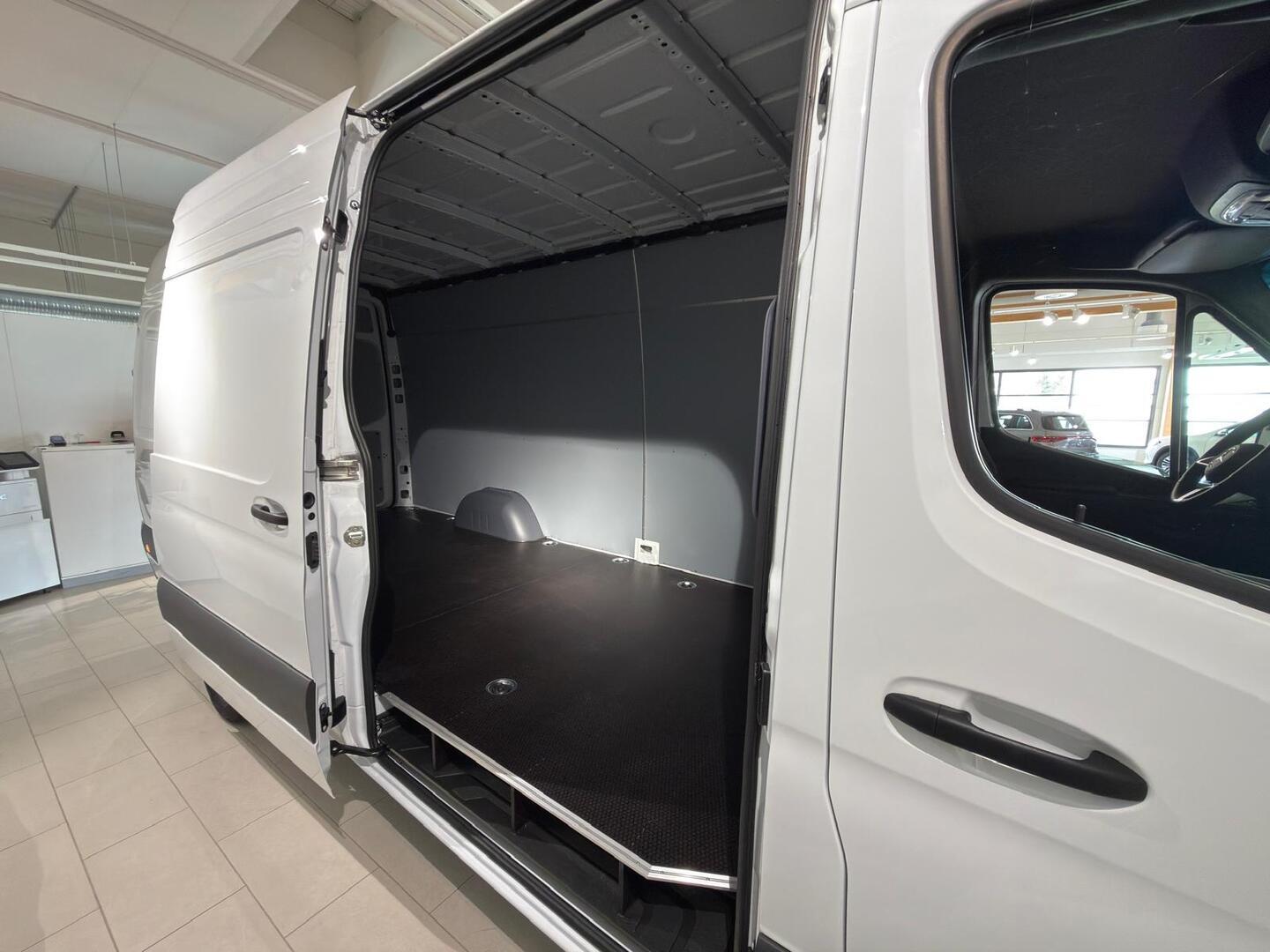 MERCEDES-BENZ Sprinter 17