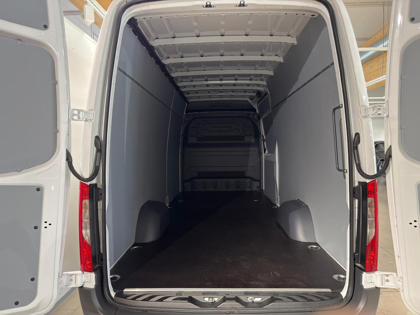 MERCEDES-BENZ Sprinter 7