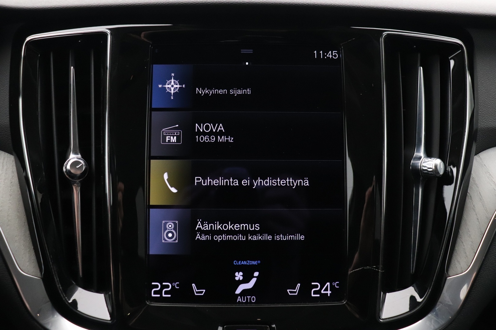 VOLVO V60 2021