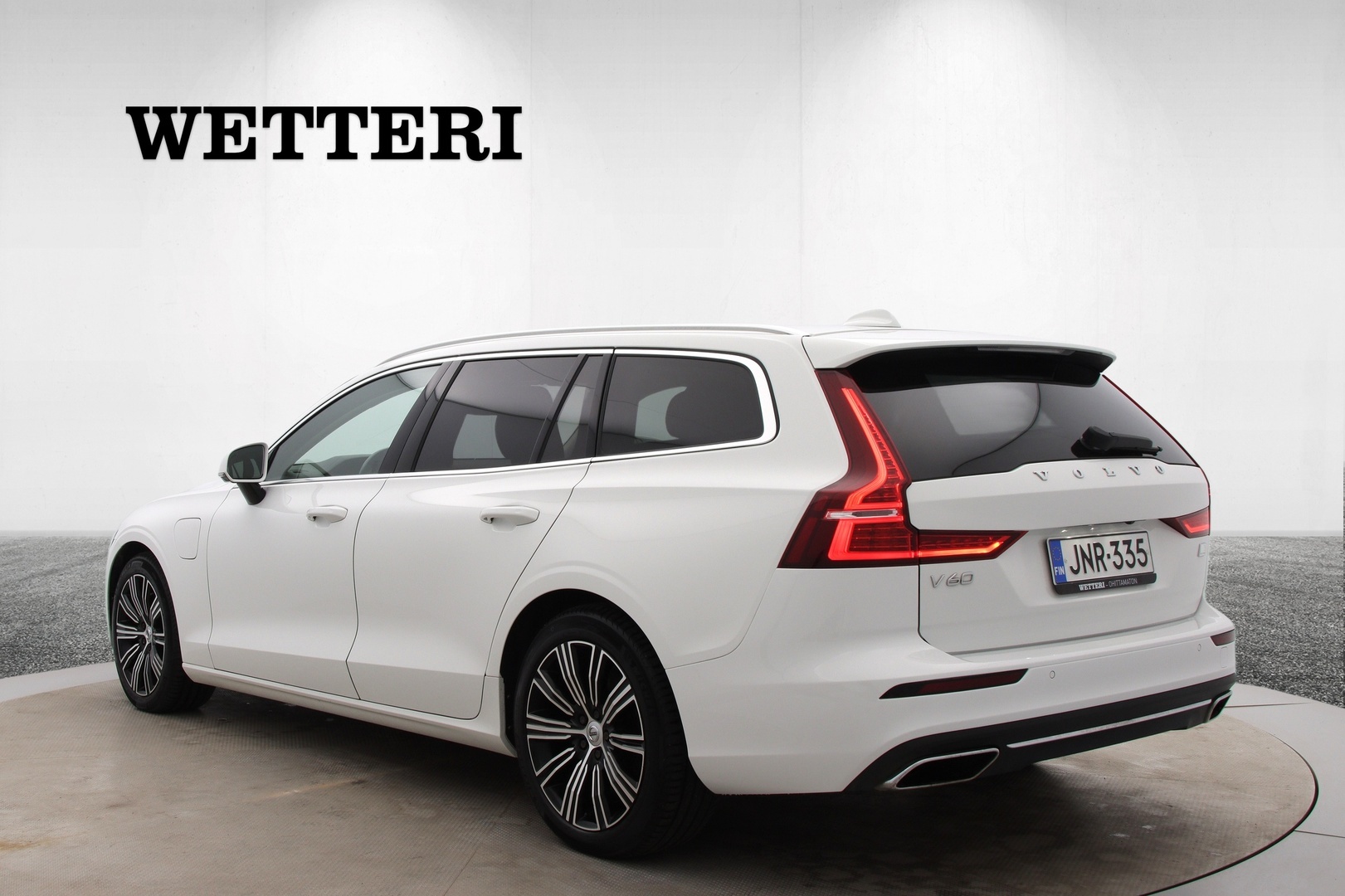 VOLVO V60 2021
