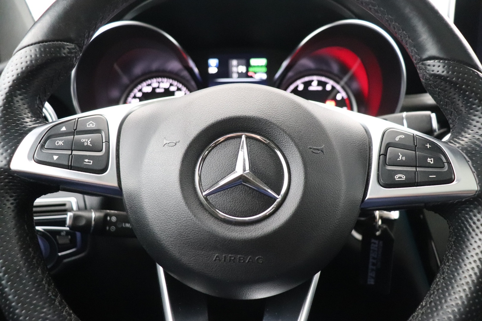 MERCEDES-BENZ GLC 2017