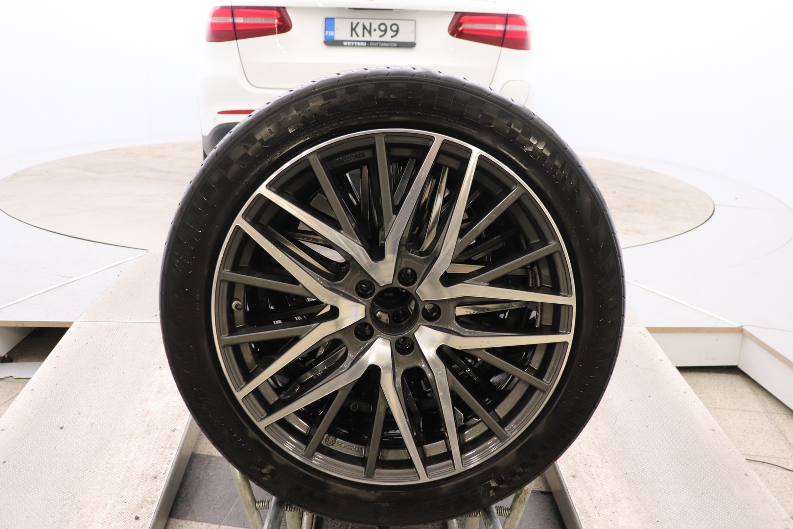 MERCEDES-BENZ GLC 2017