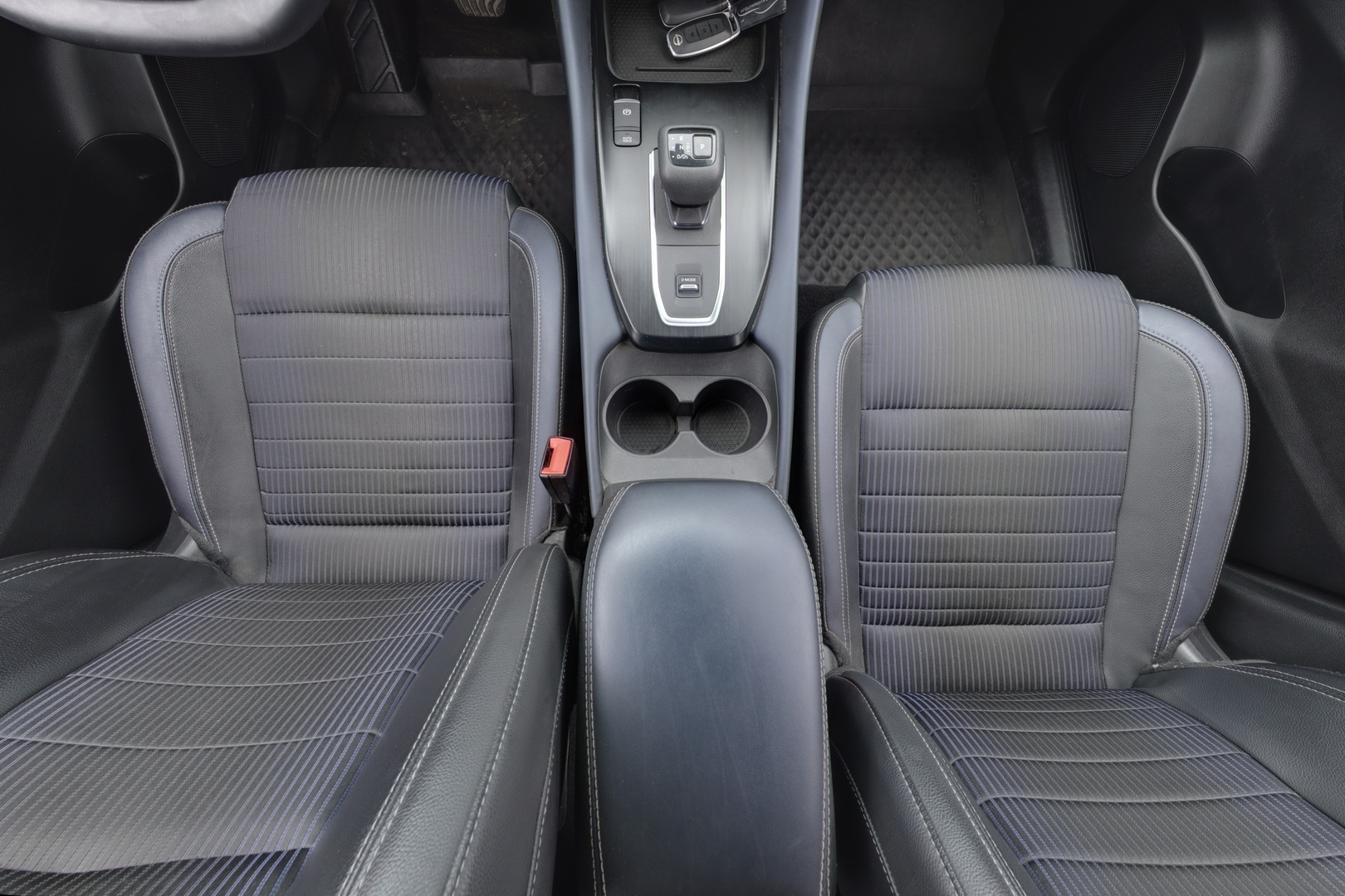 NISSAN Qashqai 2023