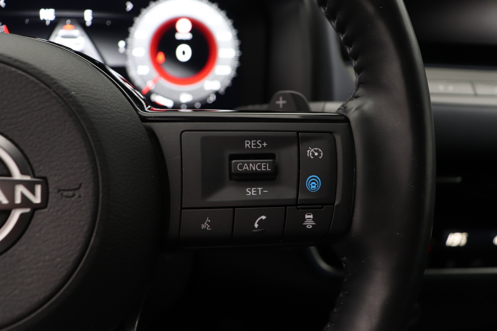 NISSAN Qashqai 2023